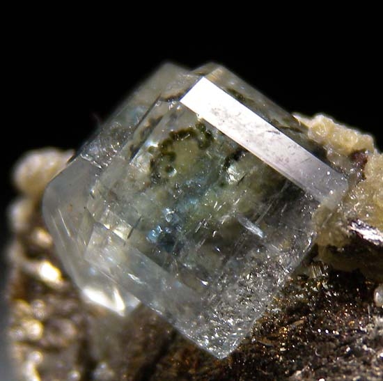 Apatite on Arsenopyrite from Panasquiera, Castelo Branco, Portugal [db_pics/pics/b535c.jpg]