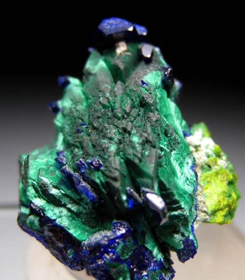 Azurite, Malachite after Azurite, Bayldonite from Tsumeb, Namibia [db_pics/pics/b575d.jpg]