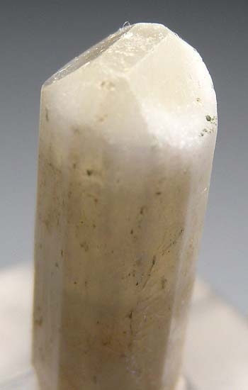 Chlorapatite from Kurokura, Kanagawa Pref., Honshu Island, Japan [db_pics/pics/b635c.jpg]