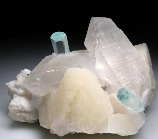 Aquamarine from Shengus, Haramosh Mtns., Skardu District, Pakistan [db_pics/pics/b723c.jpg]