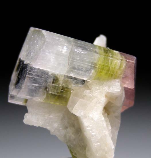 Elbaite on Albite from Stak Nala, Skardu District, Pakistan [db_pics/pics/b750e.jpg]