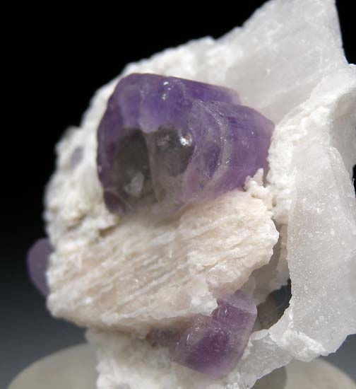 Apatite from Kunar Prov., Afghanistan [db_pics/pics/b848f.jpg]