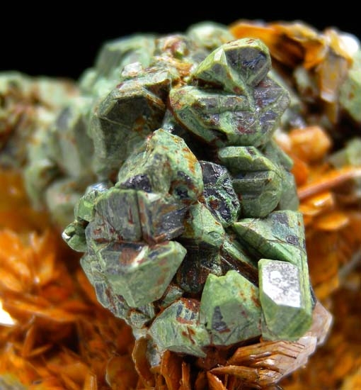 Kesterite With Mushistonite from Mt Xuebaoding, Pingwu District, Sichuan Province, China [db_pics/pics/b872c.jpg]