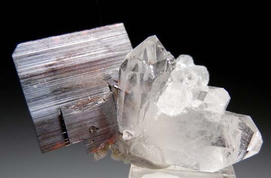 Brookite with Quartz from Balochistan, Pakistan [db_pics/pics/b891a.jpg]