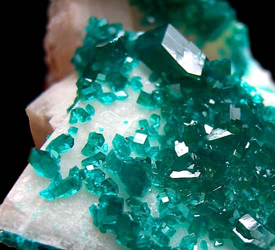 Dioptase on Calcite from Tsumeb, Namibia [db_pics/pics/b896d.jpg]