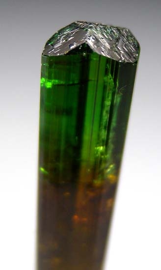 Chrome Tourmaline from Nadonjukin, Simanjiro, Tanzania [db_pics/pics/b941b.jpg]