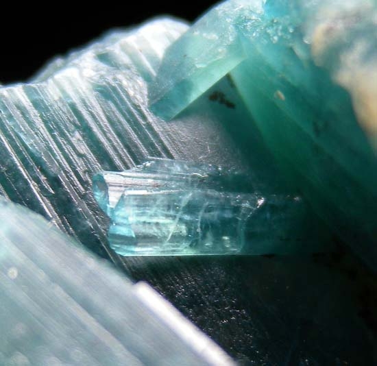 Grandidierite from Anosy Region, Tulear Province, Madagascar [db_pics/pics/b946d.jpg]