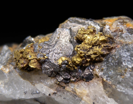 Gold from Homestake Mine, Lead, Lawrence Co., South Dakota, USA [db_pics/pics/b958c.jpg]