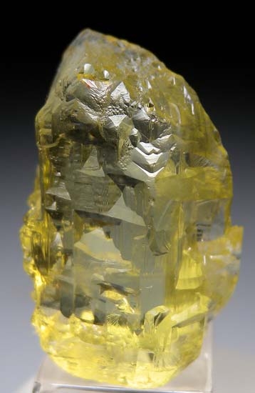 Heliodor from Volodarsk-Volynskii, Ukraine [db_pics/pics/c141b.jpg]