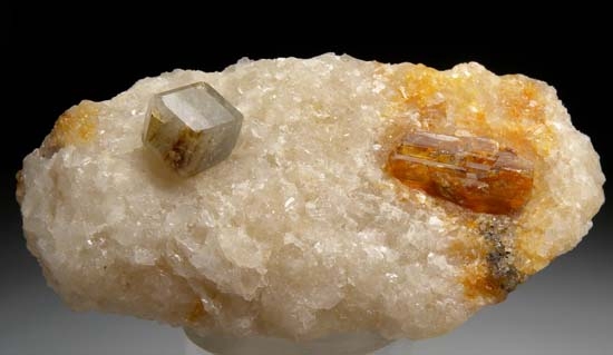 Sodalite and Richterite from Kokscha Valley, Badakshan Prov., Afghanistan [db_pics/pics/c163a.jpg]