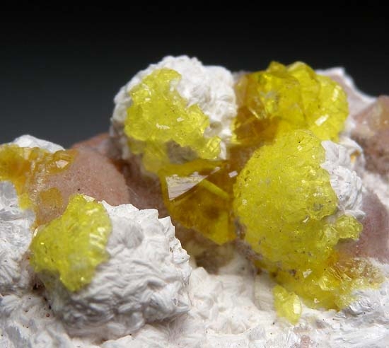 Jouravskite with Xonotlite from N'Chwanning III Mine, Kuruman, South Africa [db_pics/pics/c224c.jpg]