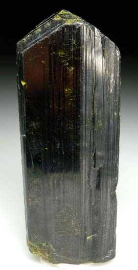 Epidote from Mwajanga, near Komolo, Tanzania [db_pics/pics/c230a.jpg]