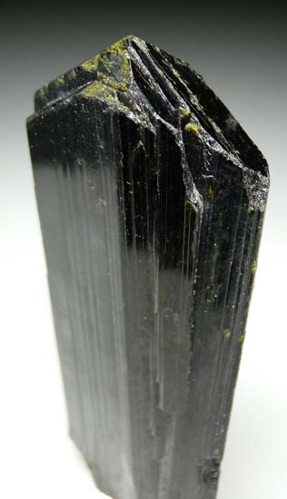 Epidote from Mwajanga, near Komolo, Tanzania [db_pics/pics/c230b.jpg]