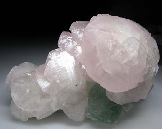 Mangano Calcite with Fluorite from Dal'negorsk, Russia [db_pics/pics/c245a.jpg]