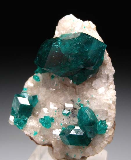 Dioptase on Calcite from Tsumeb, Namibia [db_pics/pics/c253a.jpg]