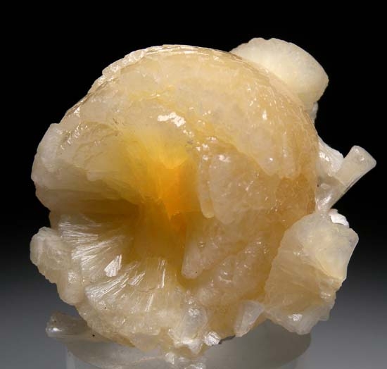 Stellerite from Aurangabad Quarry, Maharashtra, India [db_pics/pics/c388c.jpg]