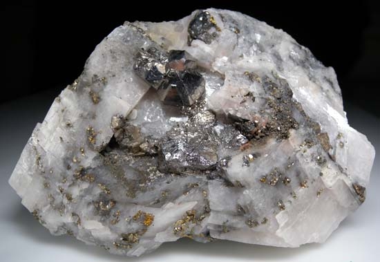 Carrollite with Chalcopyrite from Kamoya South Mine, Katanga, Congo (DRC) [db_pics/pics/c392a.jpg]