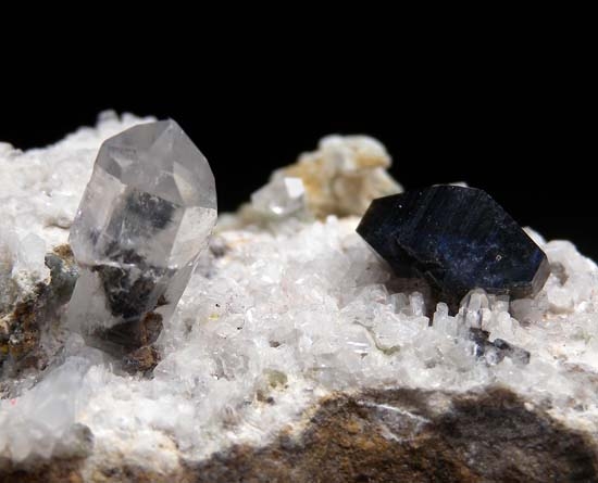 Anatase with Quartz from Karan, Balochistan, Pakistan [db_pics/pics/c396b.jpg]