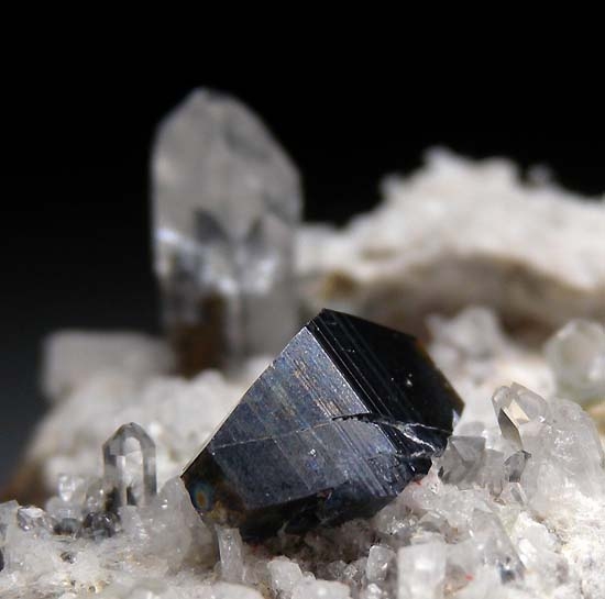 Anatase with Quartz from Karan, Balochistan, Pakistan [db_pics/pics/c396d.jpg]