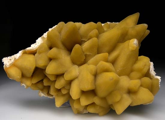 Smithsonite after Calcite from San Antonio Mine, Santa Eulalia, Chihuahua, Mexico [db_pics/pics/c406a.jpg]