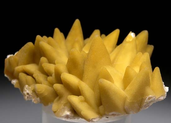 Smithsonite after Calcite from San Antonio Mine, Santa Eulalia, Chihuahua, Mexico [db_pics/pics/c406c.jpg]