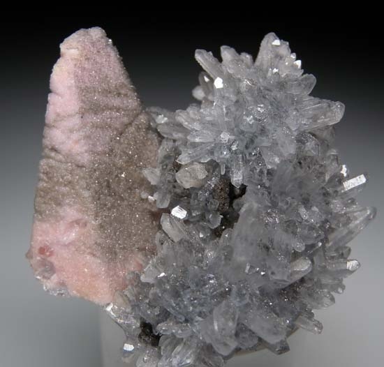 Mangano Calcite with Quartz from Casapalca Mine, Lima Department, Peru [db_pics/pics/c474b.jpg]
