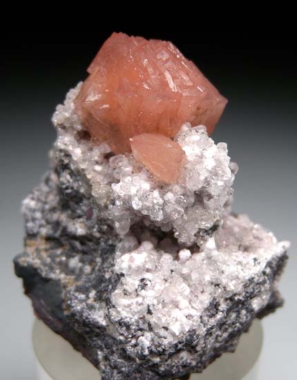 Olmiite from N'Chwanning Mine, Kuruman, South Africa [db_pics/pics/c513a.jpg]