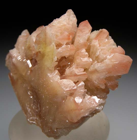 Cerussite from Daoping Mine, Yangshuo, Guangxi, China [db_pics/pics/c520c.jpg]