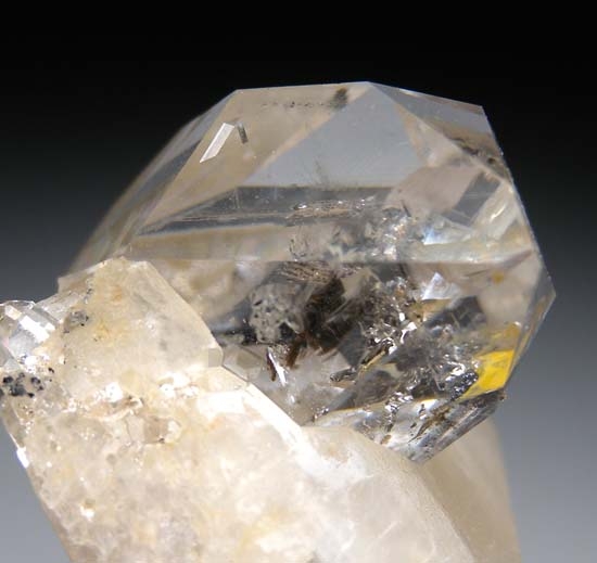 Quartz on Calcite (R) from Herkimer, New York, USA [db_pics/pics/c552d.jpg]
