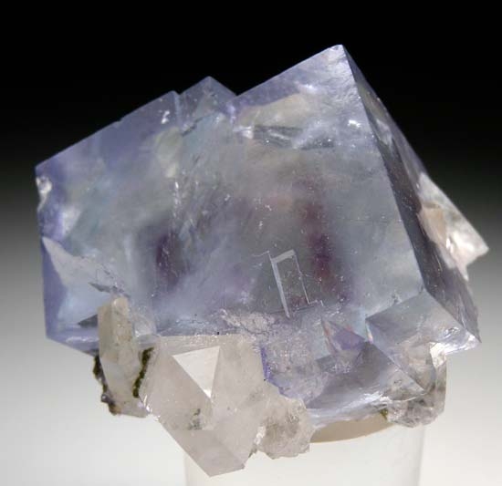 Fluorite with Quartz from Yaogangxian Mine, Hunan, China [db_pics/pics/c564c.jpg]