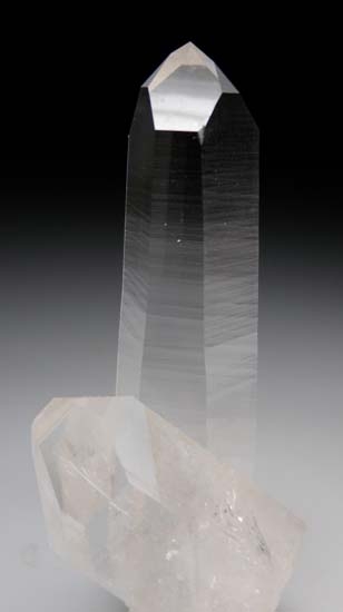Quartz from McEarl Mine, Garland Co., Arkansas, USA [db_pics/pics/c566d.jpg]