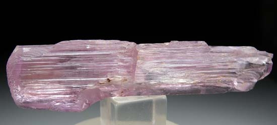 Kunzite from Pala, San Diego Co., California, USA [db_pics/pics/c574a.jpg]