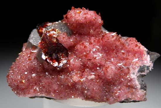 Shigaite with Rhodochrosite and Barite from N'Chwanning Mine, Kuruman, South Africa [db_pics/pics/c660a.jpg]