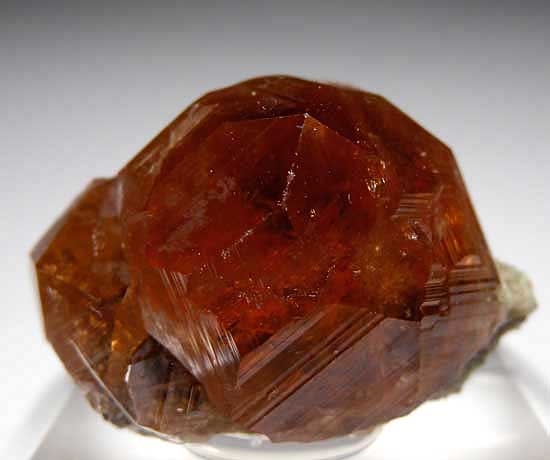 Grossular from Jeffrey Mine, Asbestos, Quebec, Canada [db_pics/pics/can103a.jpg]