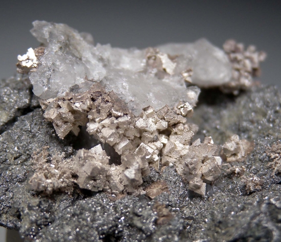 Silver (cubic crystals!) from Bouismas Mine, Zagora Prov., Draa-Tafilalet Region, Morocco [db_pics/pics/cs105d.jpg]