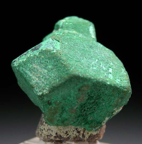 Malachite over Cuprite from Ongonja, Seeis, Namibia [db_pics/pics/d174c.jpg]