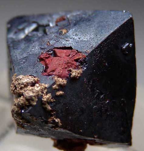 Cuprite with Silver and Copper from Poteryaevskoe Mine, Rubtsovskoe deposit, Siberia, Russia [db_pics/pics/e223b.jpg]