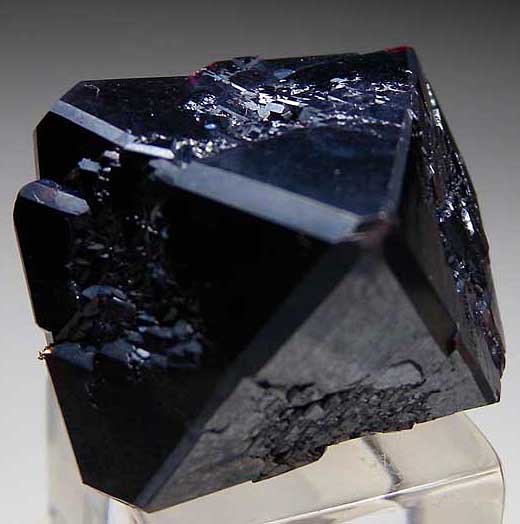 Cuprite from Poteryaevskoe Mine, Rubtsovskoe deposit, Siberia, Russia [db_pics/pics/e227a.jpg]