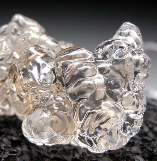 Hyalite (glass opal) from Waltsch, Bohemia, Czech Republic [db_pics/pics/e459b.jpg]