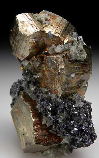 Pyrite with Quartz, Sphalerite from Gidiursko Mine, Madan, Rhodope Mountains, Bulgaria [db_pics/pics/e621c.jpg]