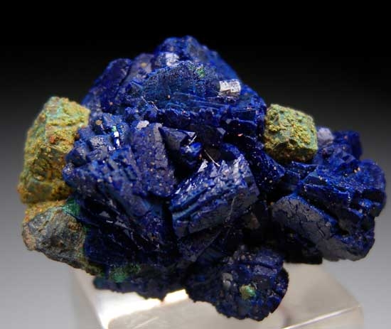 Malachite after Cuprite on Azurite from Blue Mine, Chessy, Rhone-Alpes, France [db_pics/pics/e659b.jpg]