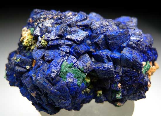 Malachite after Cuprite on Azurite from Blue Mine, Chessy, Rhone-Alpes, France [db_pics/pics/e664d.jpg]