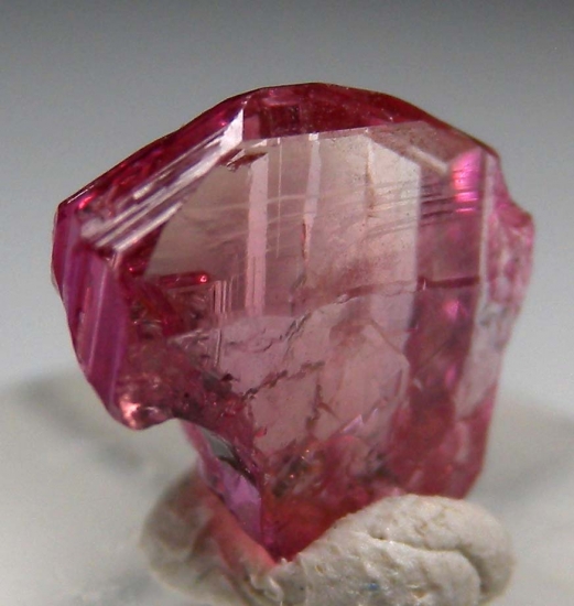 Tanzanite from Merelani Hills, Arusha, Tanzania [db_pics/pics/fm106b.jpg]