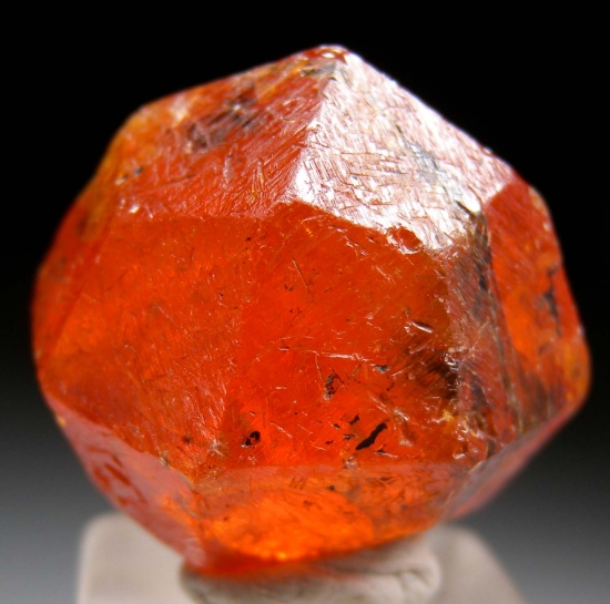 Spessartine from Nani, Loliondo, Tanzania [db_pics/pics/fm107a.jpg]