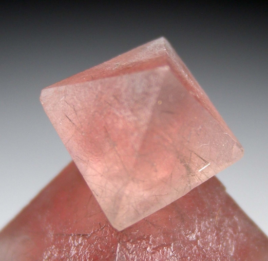 Fluorite from Huanggang Mine, Inner Mongolia, China [db_pics/pics/fm116c.jpg]