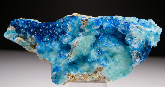 Veszelyite on Hemimorphite from Palabanda quarries, Mfouati, Bouenza Department, Republic of the Congo [db_pics/pics/fm193a.jpg]