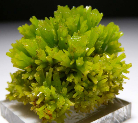 Pyromorphite from Daoping Mine, Guangxi, China [db_pics/pics/fm324c.jpg]