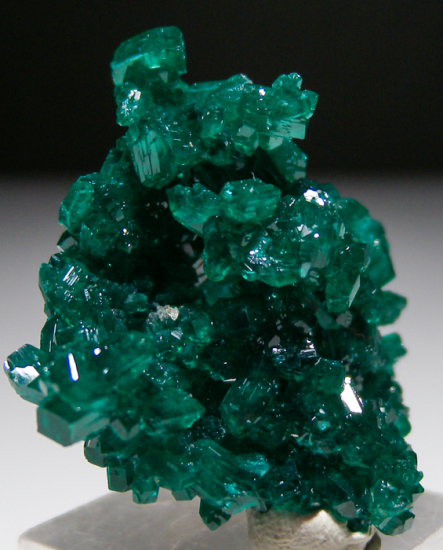 Dioptase from Sanda Mine, Mindouli District, Pool Dept., Rep. of Congo [db_pics/pics/fm334b.jpg]