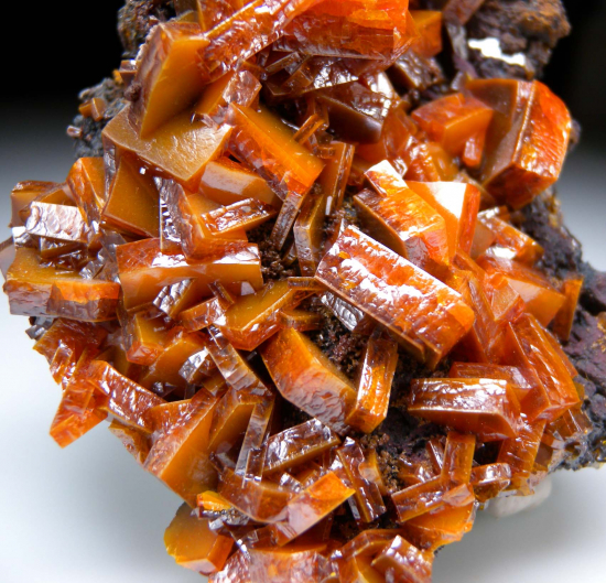Wulfenite from Los Lamentos, Chihuahua, Mexico [db_pics/pics/fm357c.jpg]