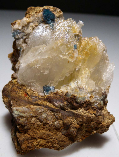 Scorodite with Selenite from Mina Oujela, Mapimi, Durango, Mexico [db_pics/pics/fm390a.jpg]